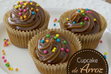cupcake de arroz e doce de leite