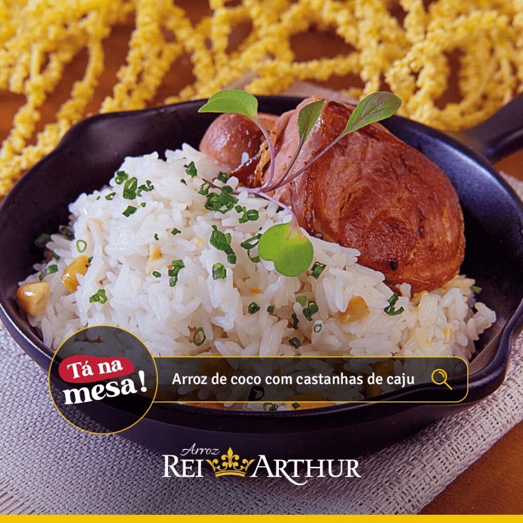 Arroz de coco com castanhas de caju Arroz de coco com castanhas de caju
