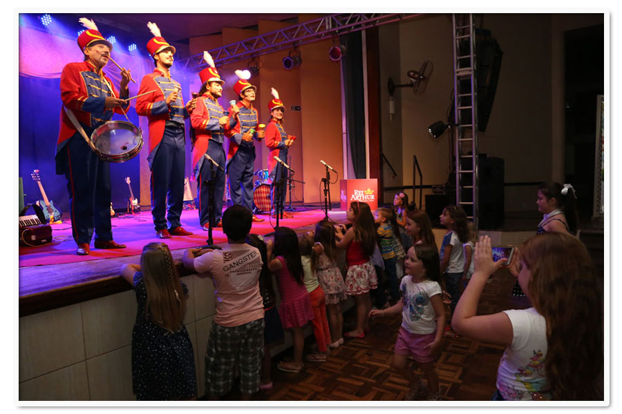Orquestra de Brinquedos em Agudo