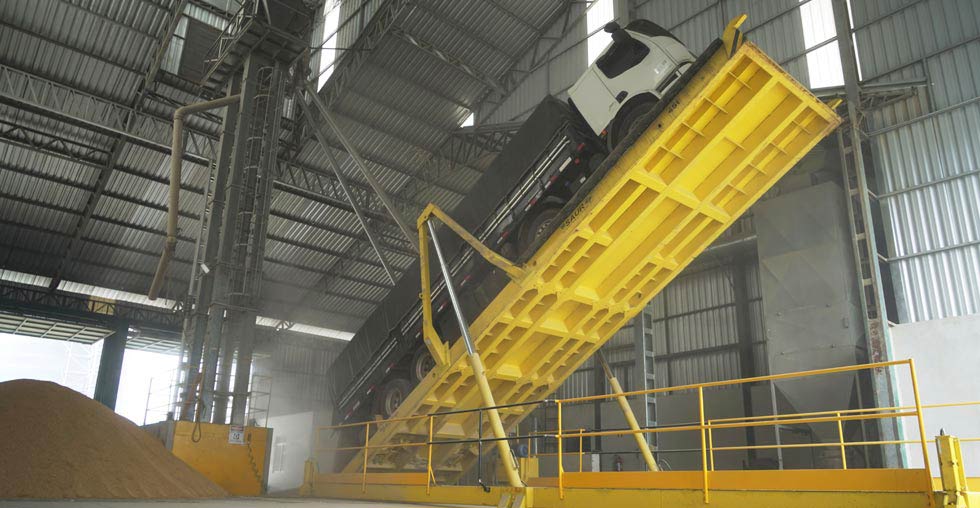 Tombador para caminhões pequenos da Dickow